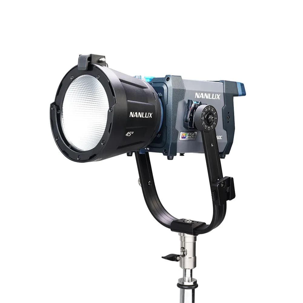 نور ثابت RGB نانلوکس ایووک Nanlux Evoke 150C