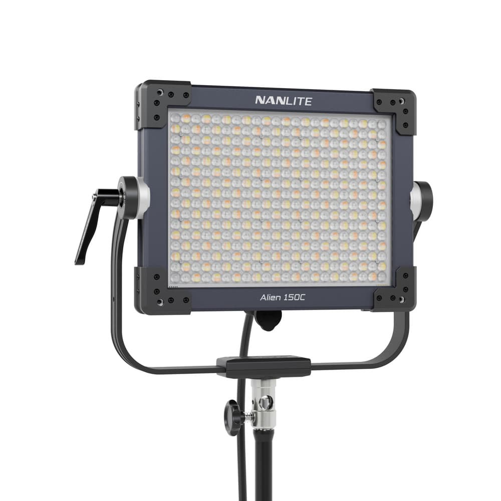نور پنلی RGB نانلایت اِلیِن Nanlite Alien 150C — تصویر ۷