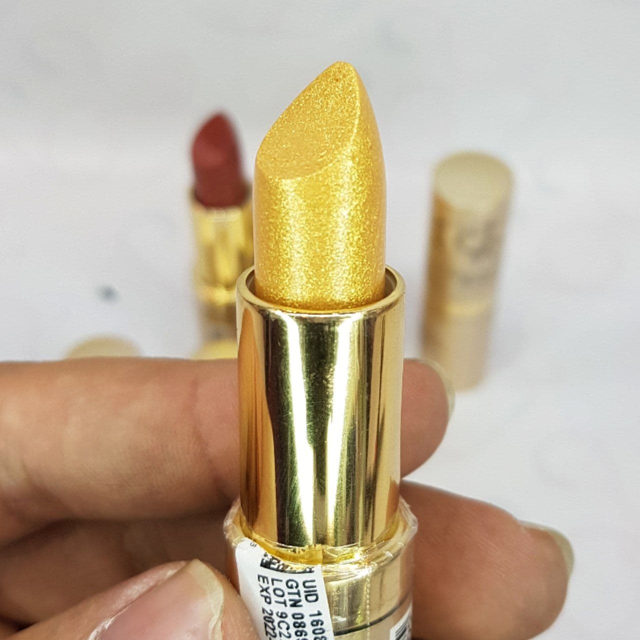 رژ لب جامد اکلیلی گلدن‌رزGOLDENROSE مدل دایموند diamond — تصویر ۳