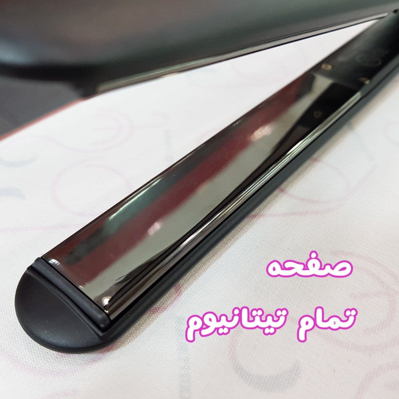 اتو مو سورکر SURKER مدل SK-958 با صفحه تمام تیتانیومی با زیره سرامیکی مخصوص کراتین — تصویر ۳