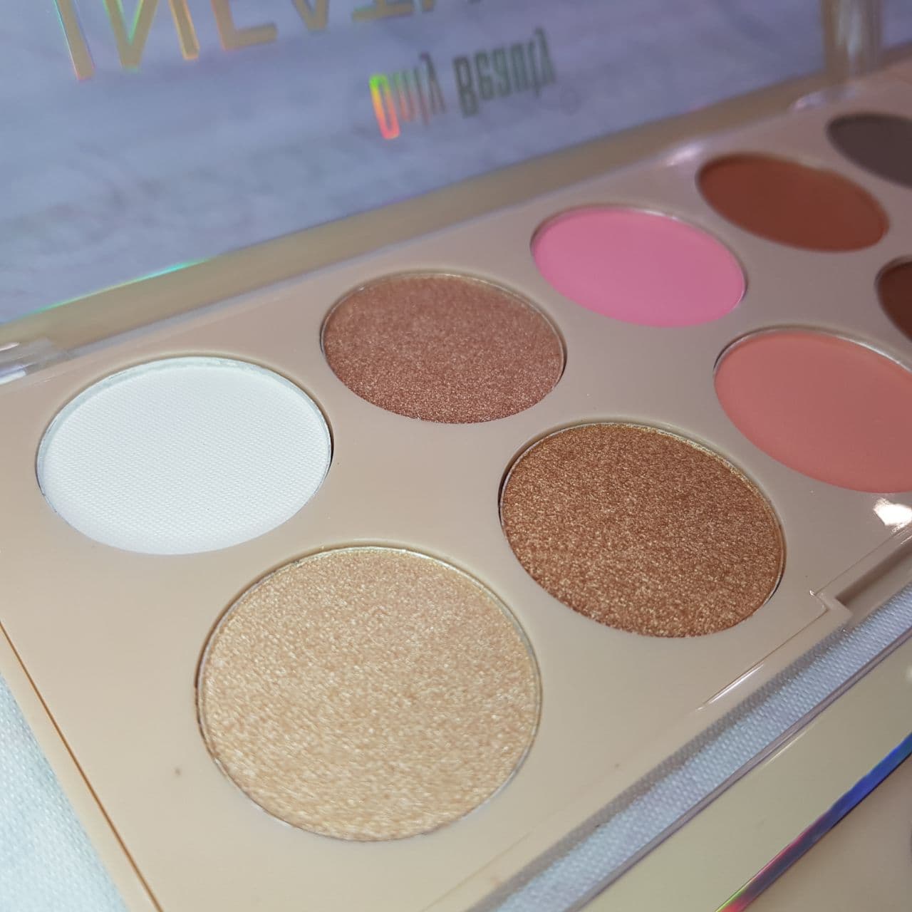 پالت هایلایتر، رژگونه، کانتور و برنزر آنلی بیوتی ONLY BEAUTY مدل اینفتویشن infatuation — تصویر ۴