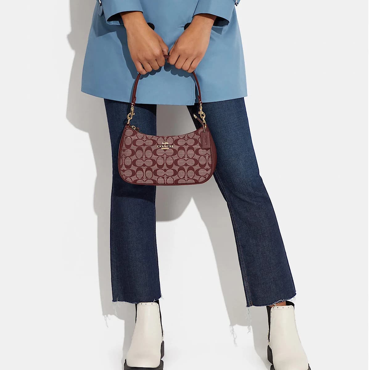 کیف کوچ سوپر مستر کوالیتی Coach Teri Shoulder Bag In Signature Chambray Wine — تصویر ۶