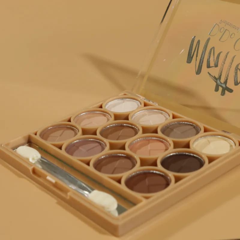 پالت سایه 12 رنگ دودوگرل مدل matte گرد — تصویر ۴