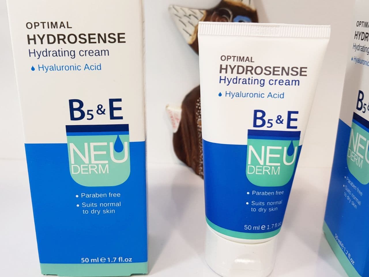 کرم تیوپی مرطوب کننده آبرسان نئودرم NEUDERM مدل اپتیمال هیدروسنس حجم 50 میلی لیتر — تصویر ۳