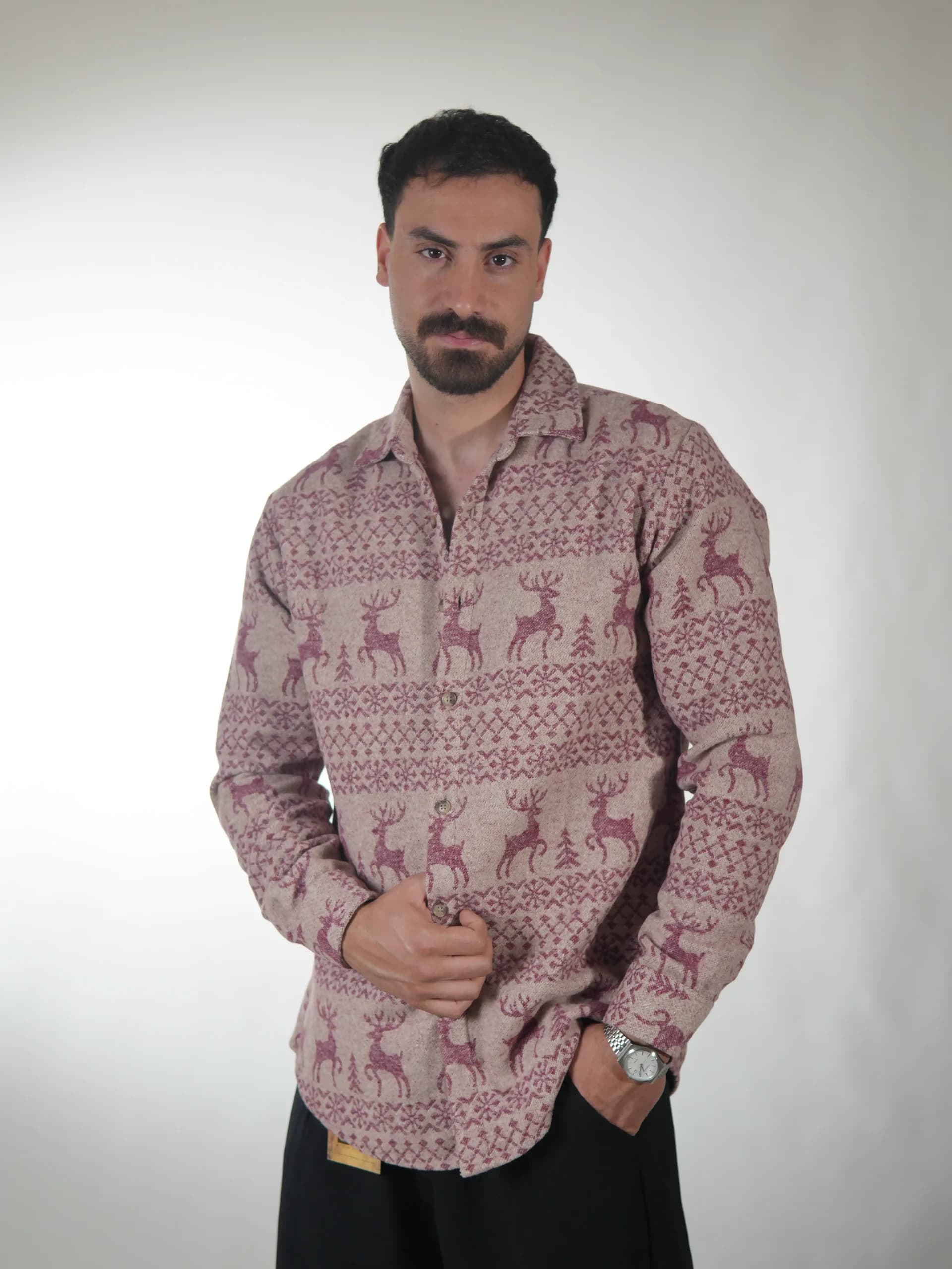 پیراهن پشمی گیلیمی گلبهی طرح گوزن سایز 2XL