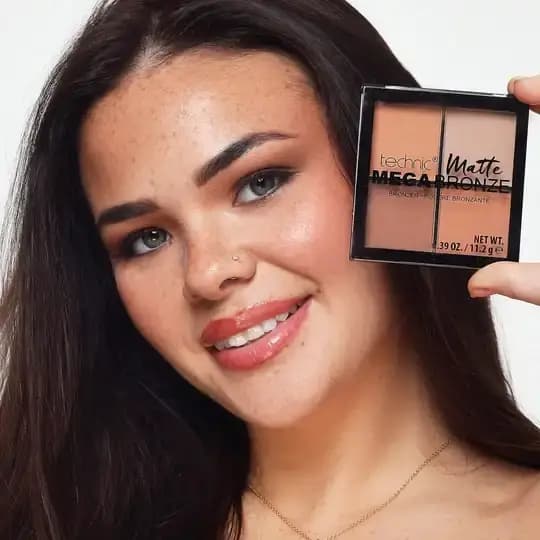 پالت برنزر ۴ رنگ مات مگا برنز تکنیک گرمابخشی طبیعی و زاویهسازی ملایم Technic Matte Mega Bronze Palette — تصویر ۲