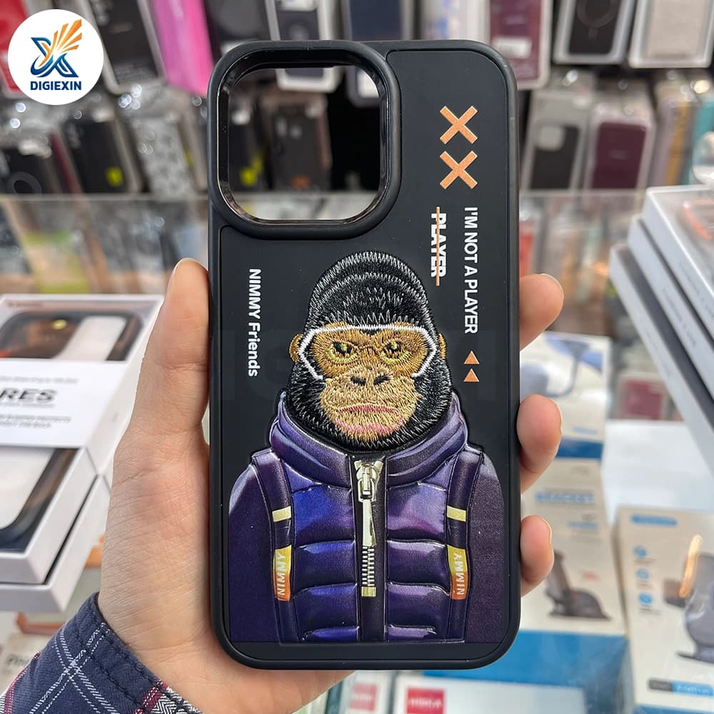کاور UAPROTECT طرح گلدوزی مناسب برای آیفون 15 پرومکس