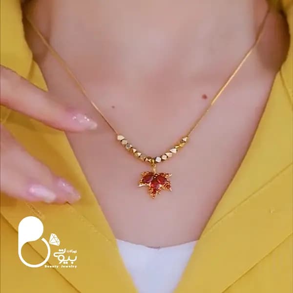 گردنبند زنانه استیل برگ مکعبی کپی طلا