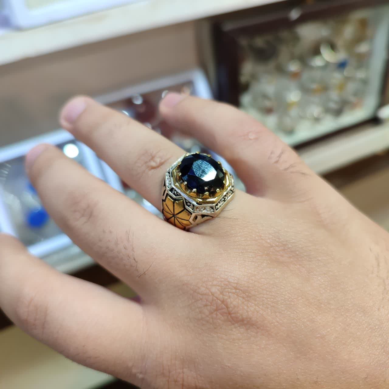 انگشتر نقره باسنگ یاقوت کبود کد 6073 — تصویر ۲
