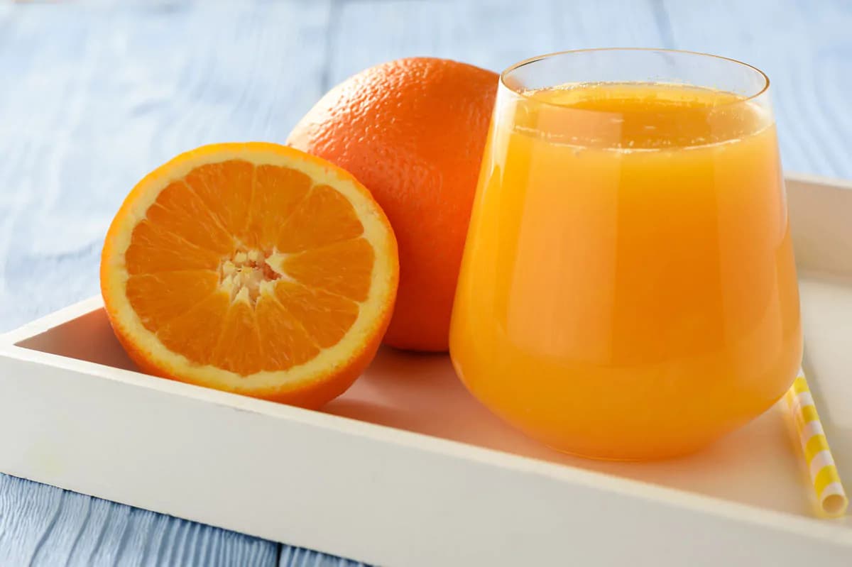 عکس استوک آب پرتقال تازه