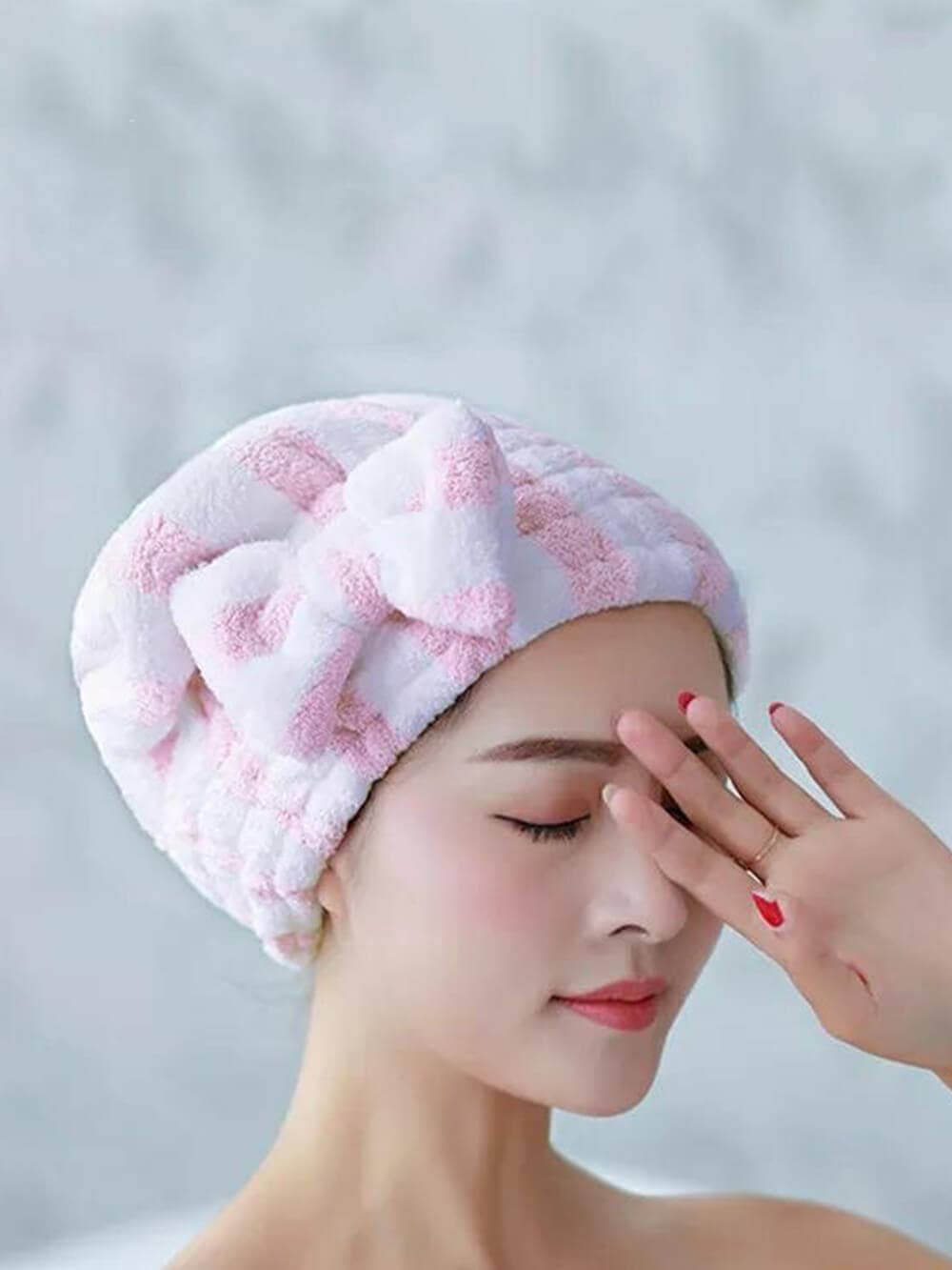 کلاه حوله ای زنانه بعد شنا ، استخر ، دریا و حمام برای خشک کردن سریع مو سر سفید و بنفش رنگ — تصویر ۵