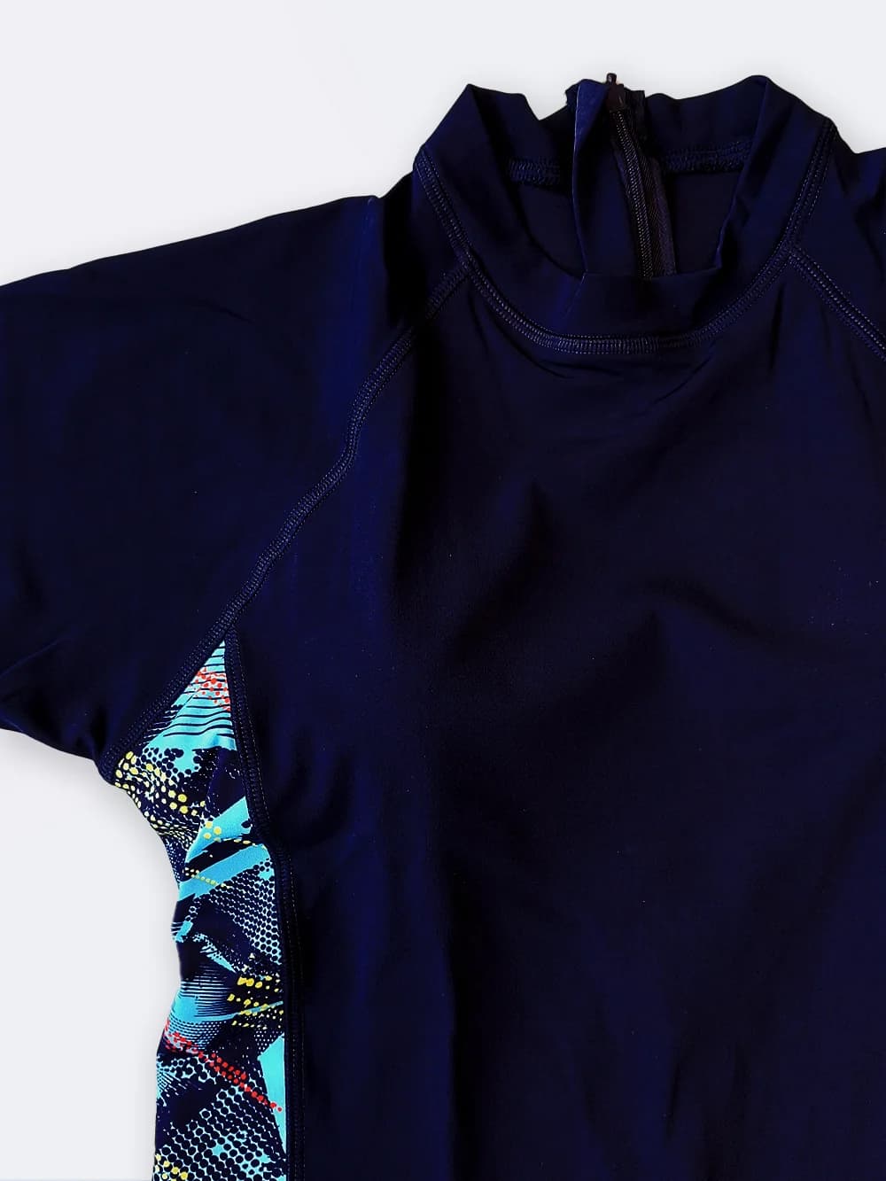 مایو آستین دار کوتاه و پادار زنانه برند لایف ( Life ) با کاپ اسفنجی متحرک — تصویر ۳