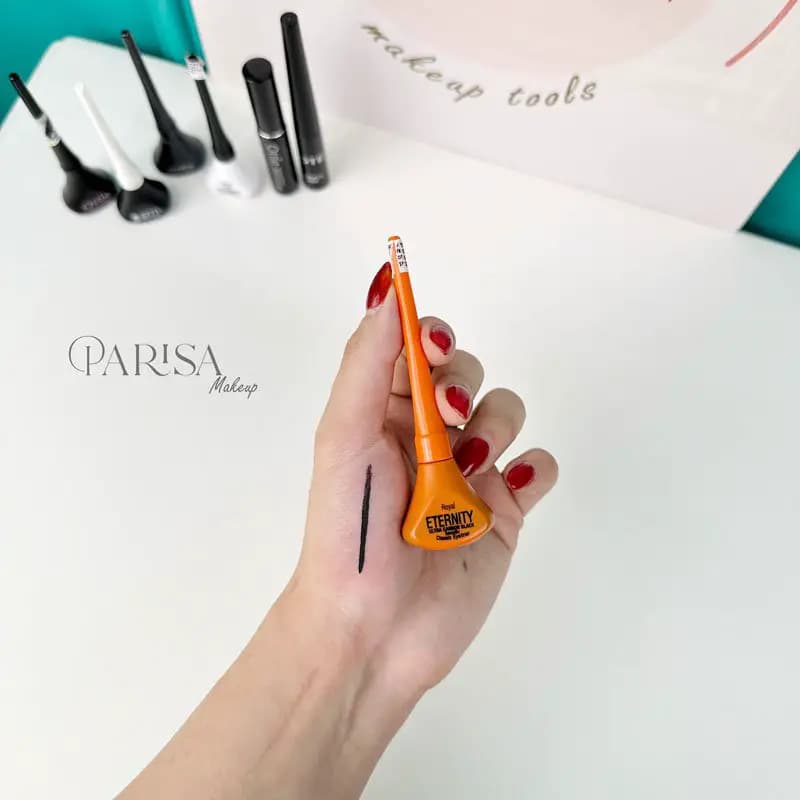 خط چشم کوزه ای رویال اترنیتی مدل ultra carbon black