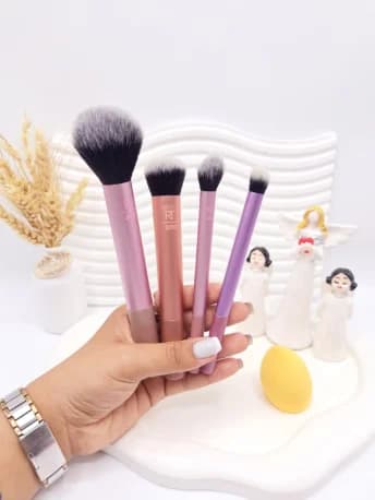 ست براش و پد آرایشی ریل تکنیکس REAL TECHNIQUES حاوی 5 عددی کد 1786 — تصویر ۳
