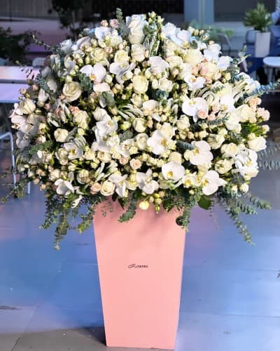 فروشگاه گل و گیاه و گلدان در جاده ملارد 6837
