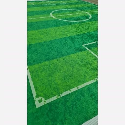 فرشینه | فرش چاپی برند حسن نیا چاپی کودک طرح زمین چمن فوتبال C154 (پس کرایه) — تصویر ۵