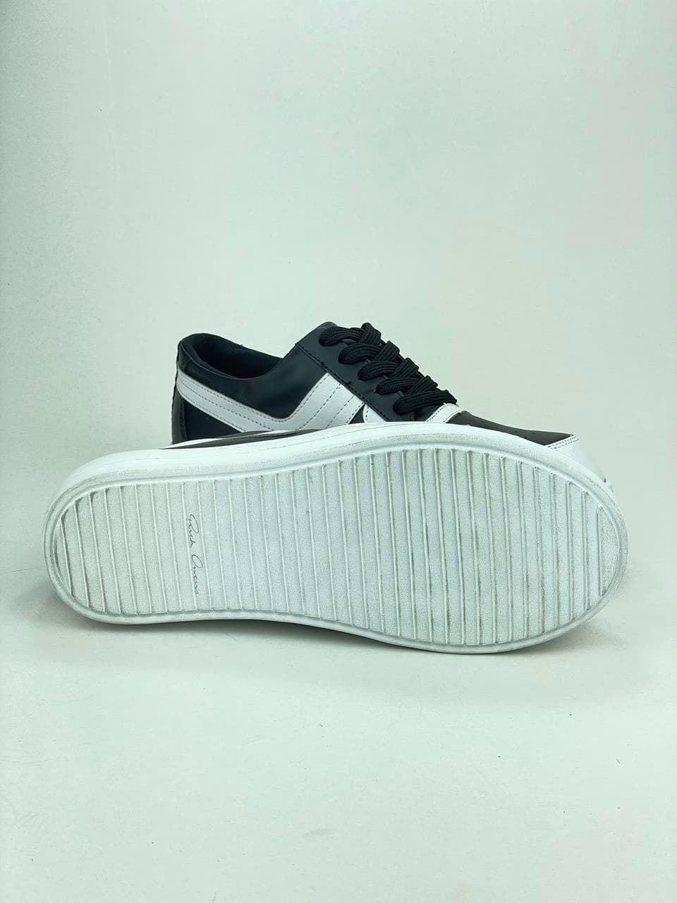 ونس ریک اونز RICK OWENS کد 3809 چرم مشکی سفید — تصویر ۳