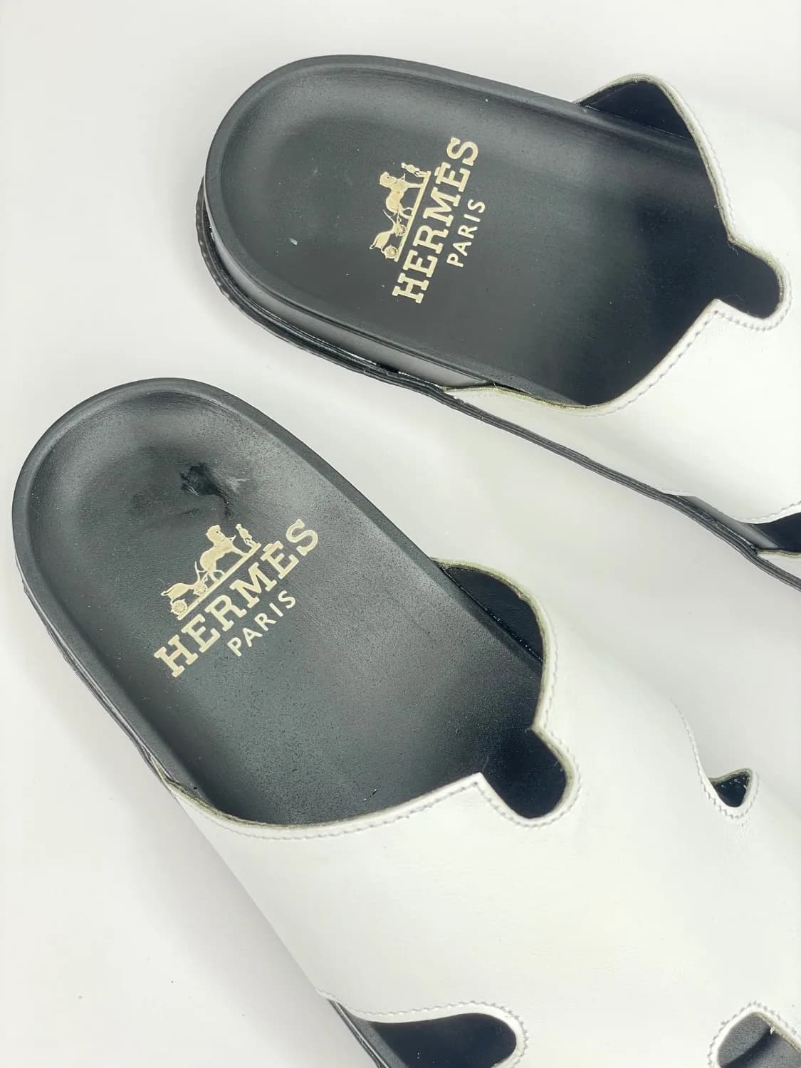 کد 365 اسلیپر صندل HERMES هرمس سفید مشکی — تصویر ۴
