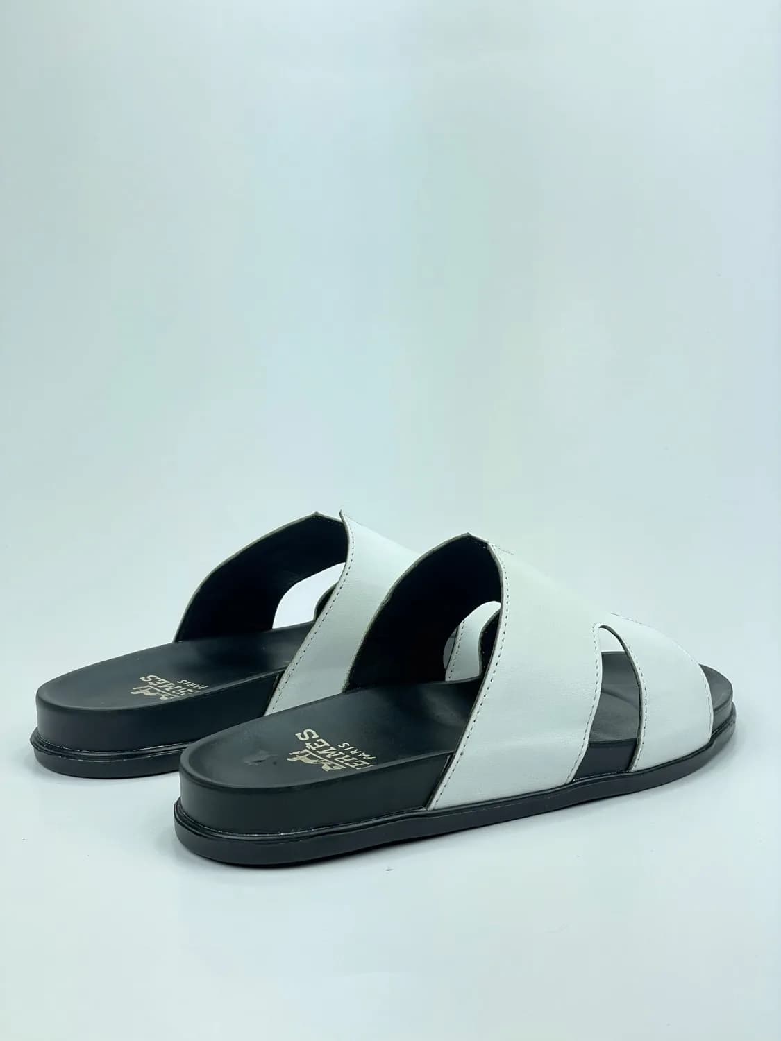 کد 365 اسلیپر صندل HERMES هرمس سفید مشکی — تصویر ۵