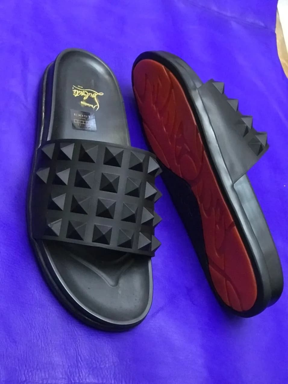 کد 304 صندل اسلیپر کریستیان لوبوتین christian louboutin تزریق مشکی میخ دار میخ درشت — تصویر ۲