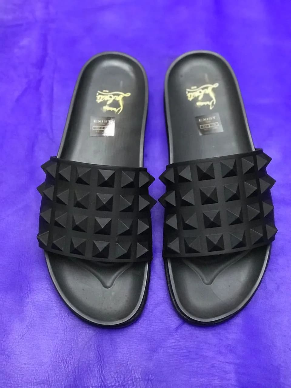 کد 304 صندل اسلیپر کریستیان لوبوتین christian louboutin تزریق مشکی میخ دار میخ درشت — تصویر ۵