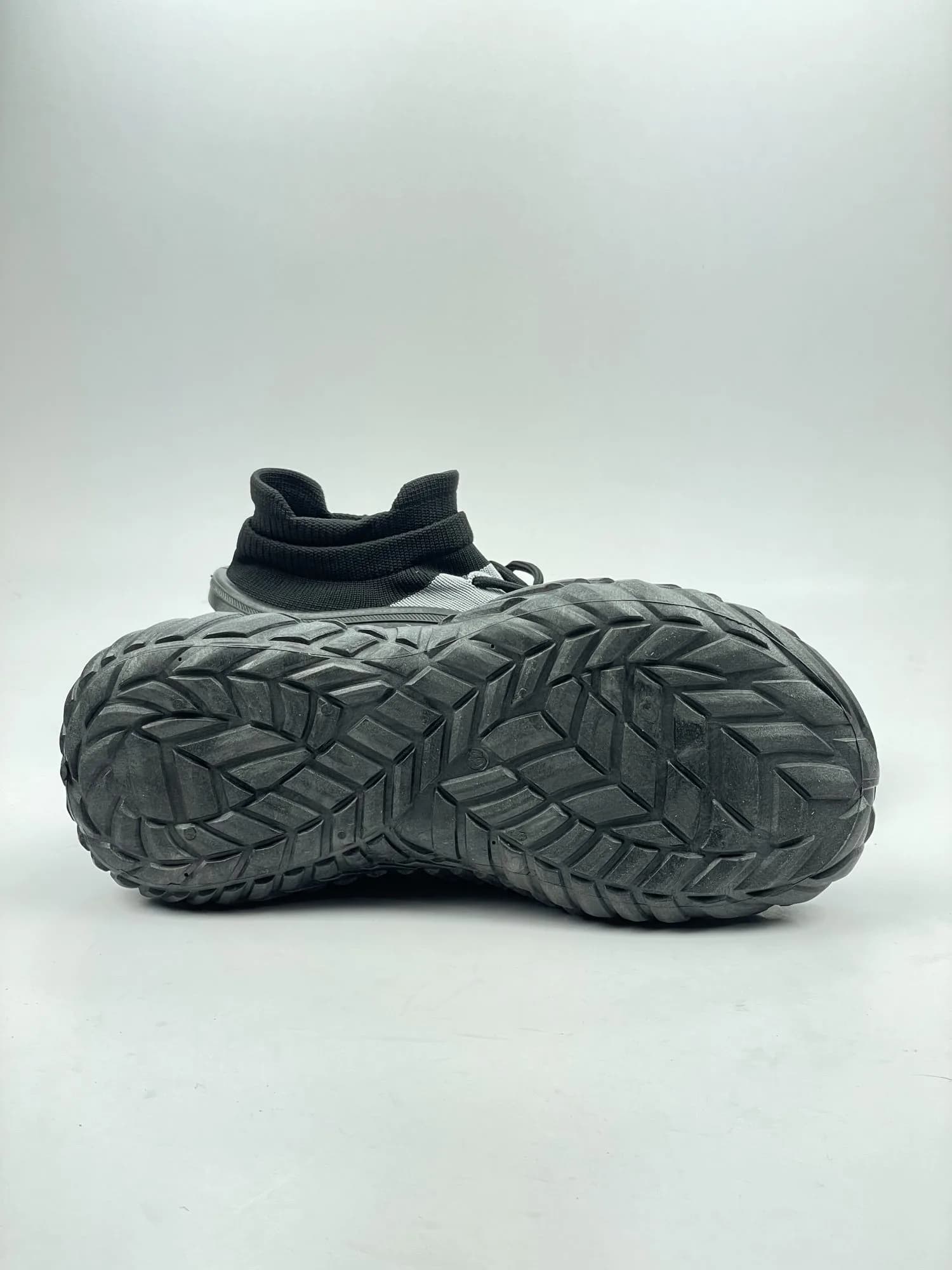 کتونی کشبافت تانکی تزریق مستقیم بالنسیاگا BALENCIAGA بندی مشکی طوسی — تصویر ۲