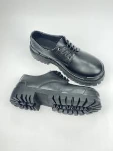 کد 2908 کفش بالنسیاگا BALENCIAGA لوفر بندی کلاسیک اسپرت رویه ساده چرم مشکی — تصویر ۶