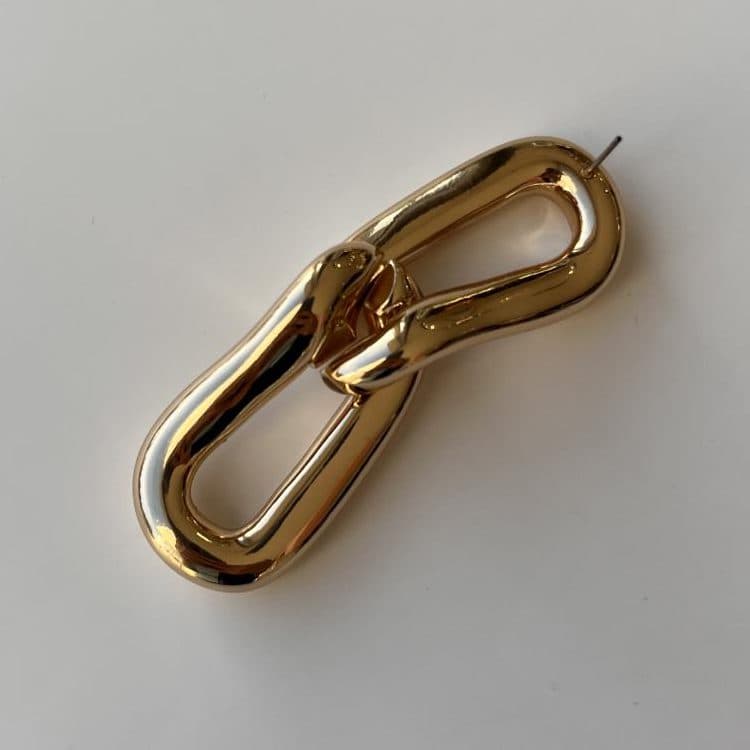 گوشواره میخی کارتیر شیک اسپرت — تصویر ۴