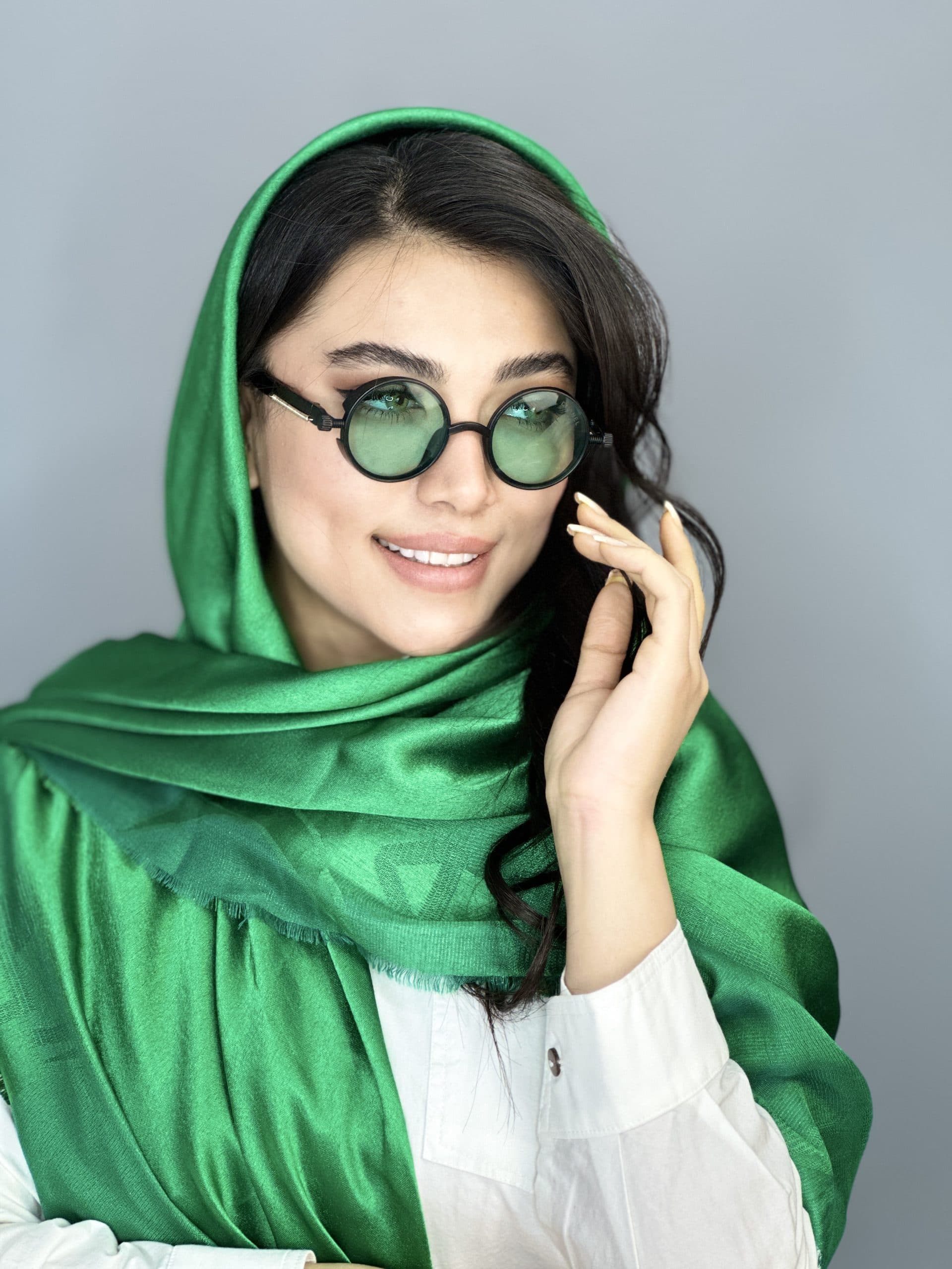 عينك افتابي Chanel چنل اسپرت گرد يووي ٤٠٠ سكه اي سبز — تصویر ۳