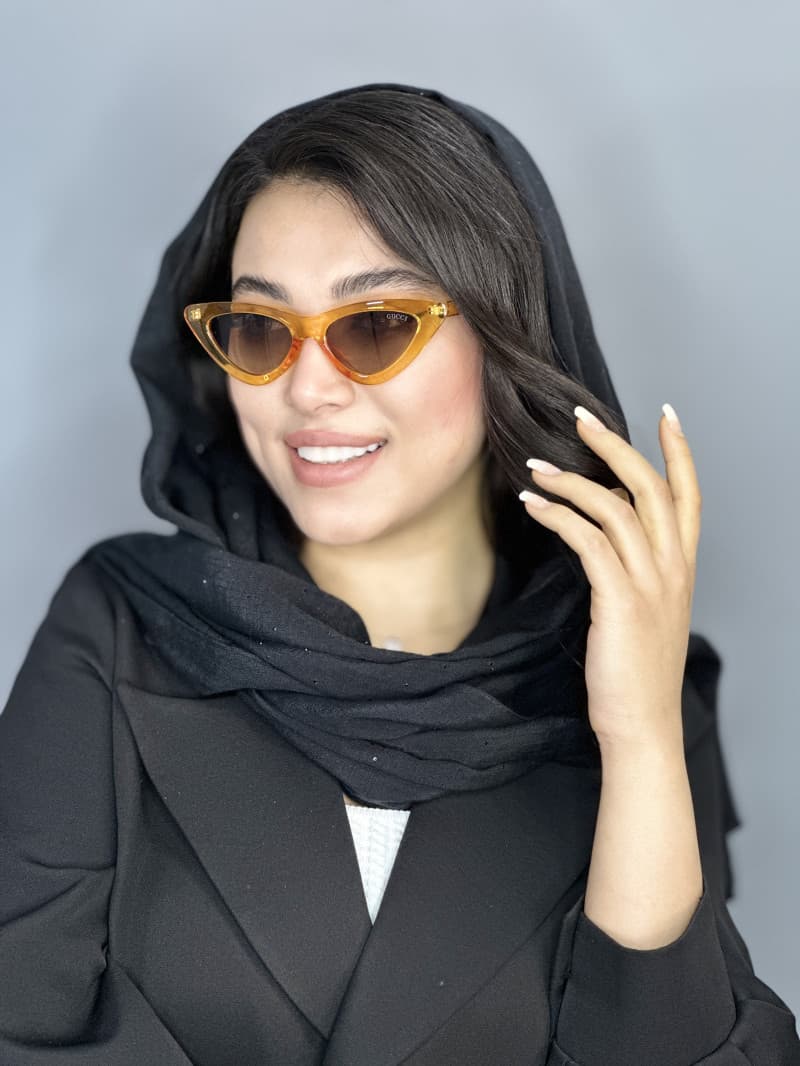 عينك افتابي Gucci گوچي مثلثي زنانه كاراملي يووي ٤٠٠ — تصویر ۲