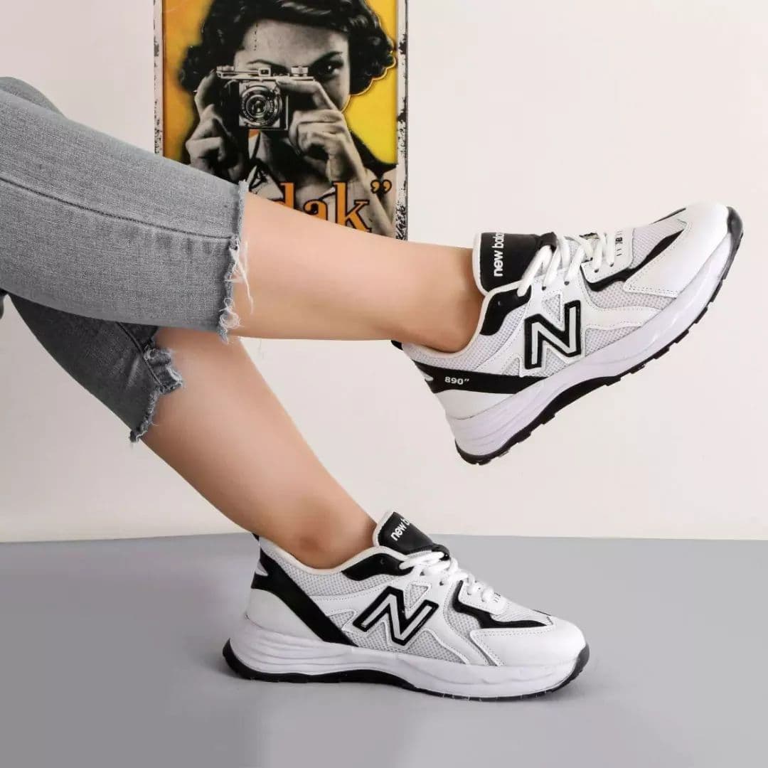 کتونی زنانه مدل newbalance 3 — تصویر ۳