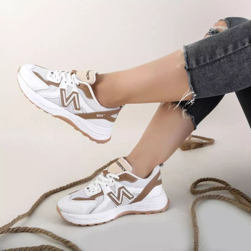 کتونی زنانه مدل newbalance 3 — تصویر ۲