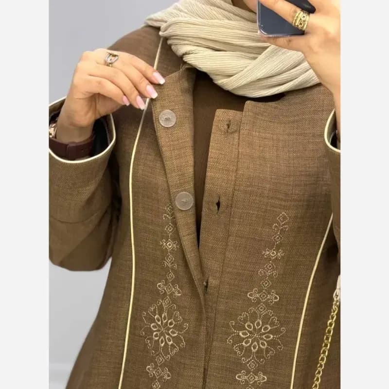 مانتو مزونی شانتون صوفیا جودن یقه هفت ایستاده سایز بزرگ رنگ آبی و مشکی — تصویر ۳