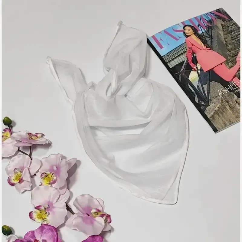 مینی اسکارف توری ساده مشکی سفید کرم ابعاد 70 در 70 جنس تور — تصویر ۳