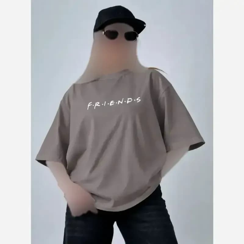 تیشرت باکسی طرح friends جنس پنبه سوپر فری سایز — تصویر ۳