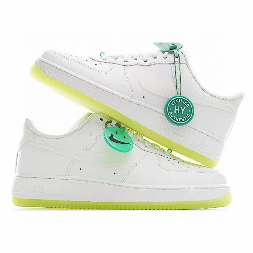 نایک ایر فورس بدون ساق فسفری سفید Nike air force smily — تصویر ۲