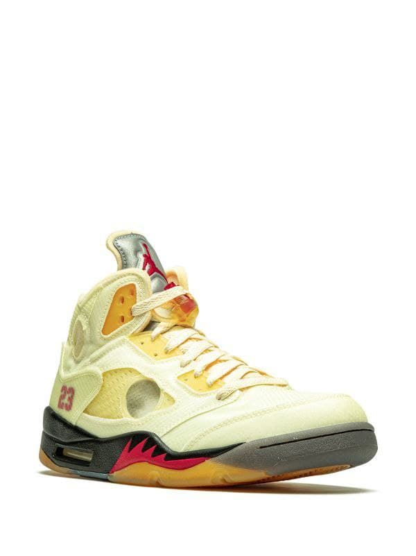 نایک ایر جردن ۵ آف وایت شیری Nike air Jordan 5 off white milky — تصویر ۳