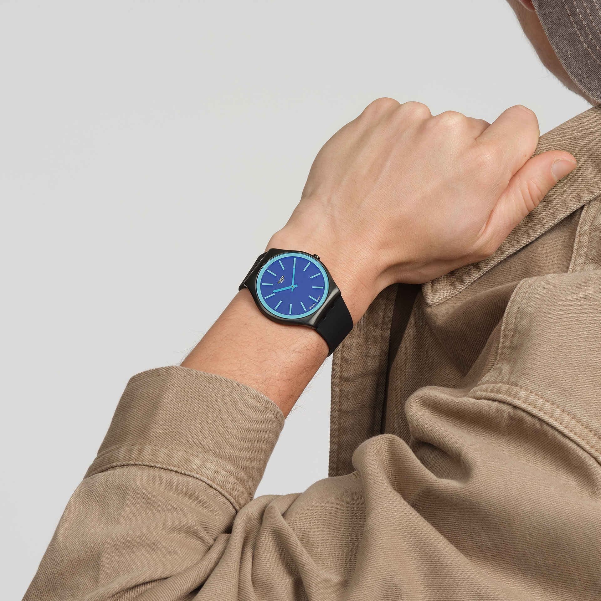ساعت سواچ مدل SWATCH OBSIDIAN SHIMMER (SS07B111) — تصویر ۶