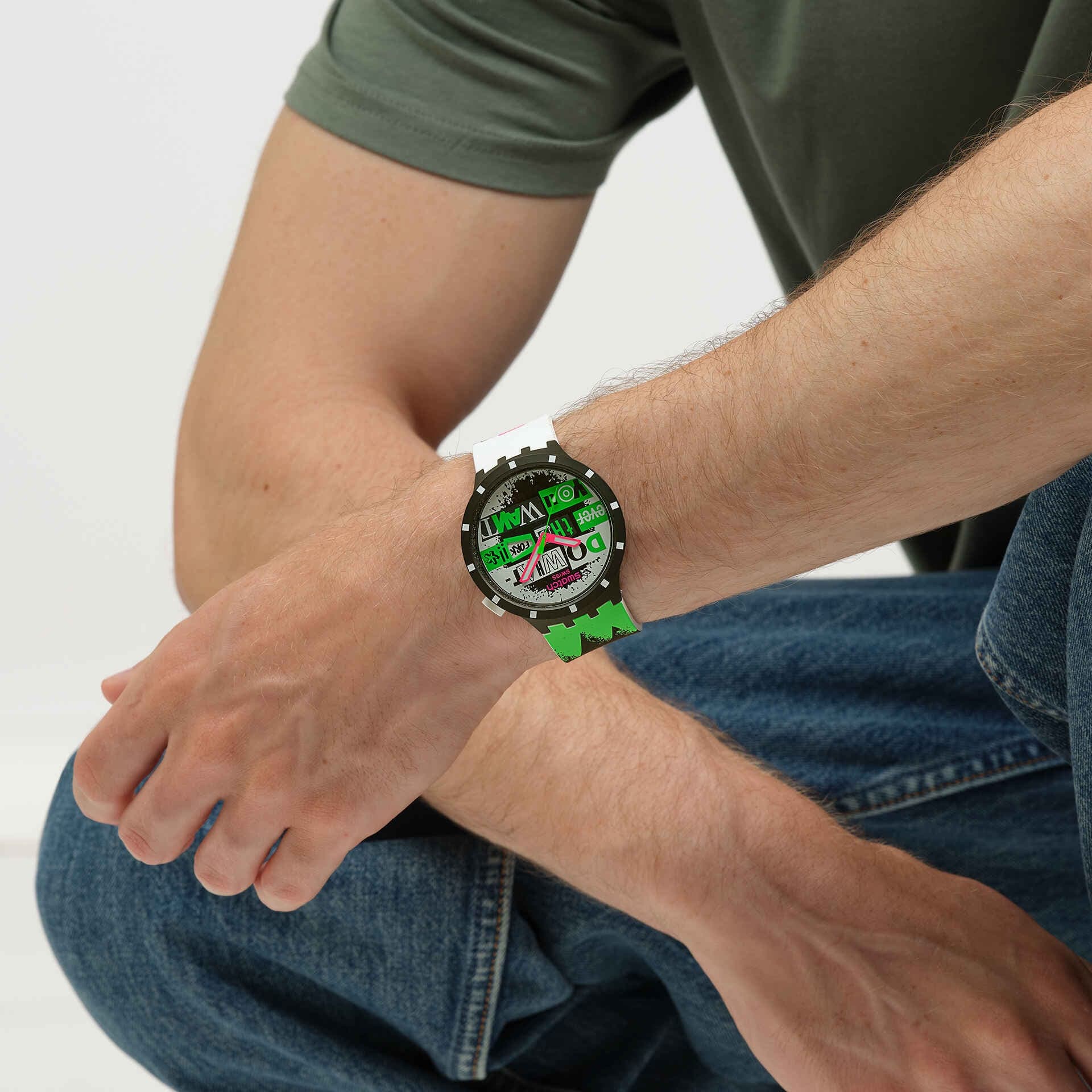 ساعت سواچ مدل SWATCH LASH OUT (SB03B701) — تصویر ۴