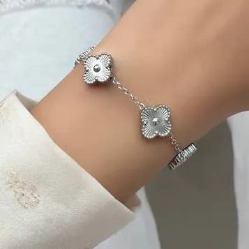 دستبند زنانه طرح ونکلیف Vancleef در رنگ های متنوع آبکاری نقره رنگ ثابت فری سایز Freesize کد zmc — تصویر ۷