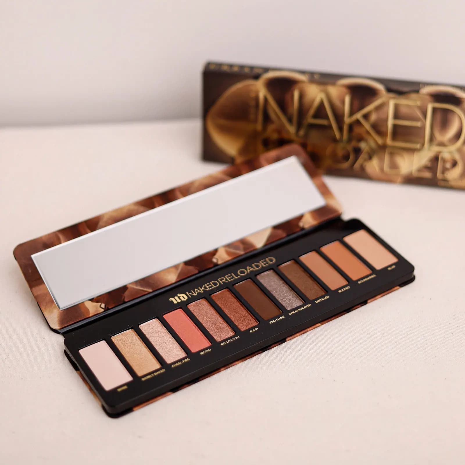 پالت سایه نیکد ریلود Urban Decay