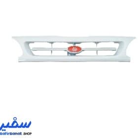 جلو پنجره پراید سفید با ارم