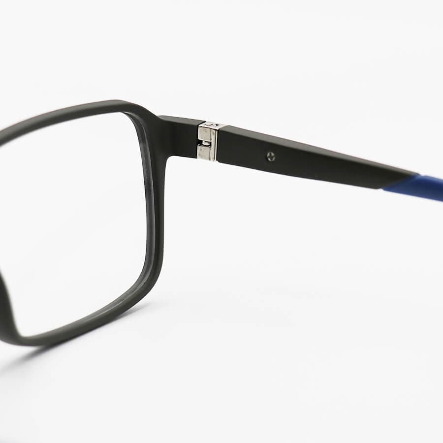 عینک طبی تامی هیلفیگر Tommy Hilfiger با فریم طوسی رنگ، شکل مستطیلی و دسته فنری مدل OLD3092T — تصویر ۴