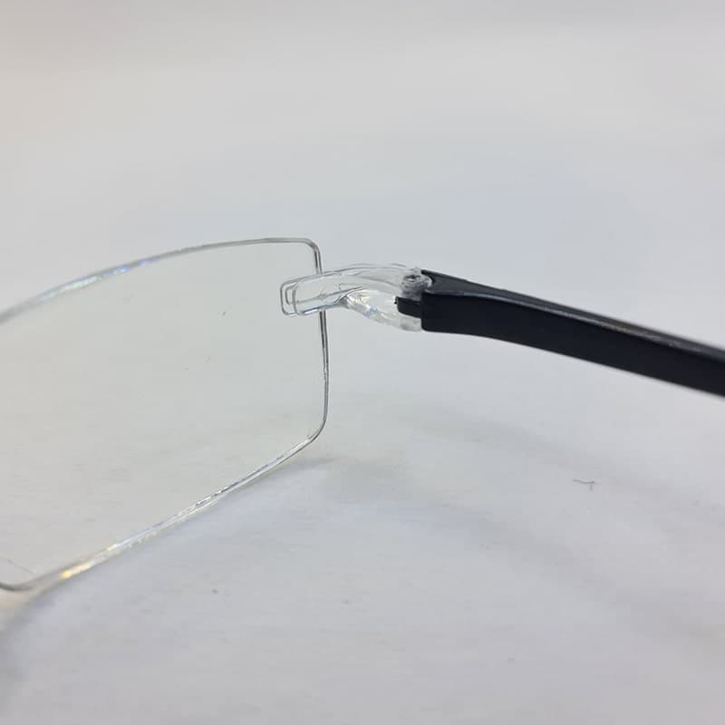 عینک مطالعه نمره +1.50 فریم لس با لنز بلوکات (بهمراه قاب و دستمال) مدل PD62 — تصویر ۷