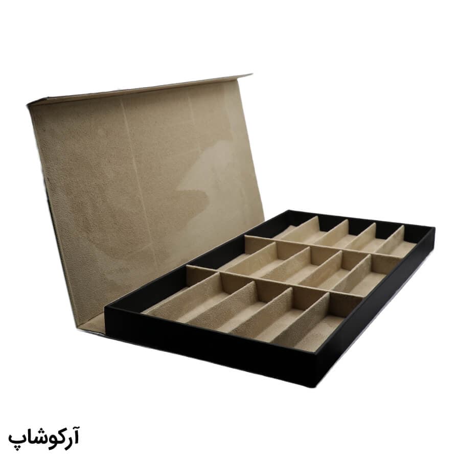 باکس و جعبه 15 تایی عینک طبی با رنگ نقره‌ای، جنس چرم و درب مگنتی (فایل) مدل 992826