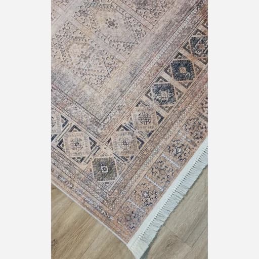 فرشینه مخمل ترک طرح کرم خشتی L147 — تصویر ۵