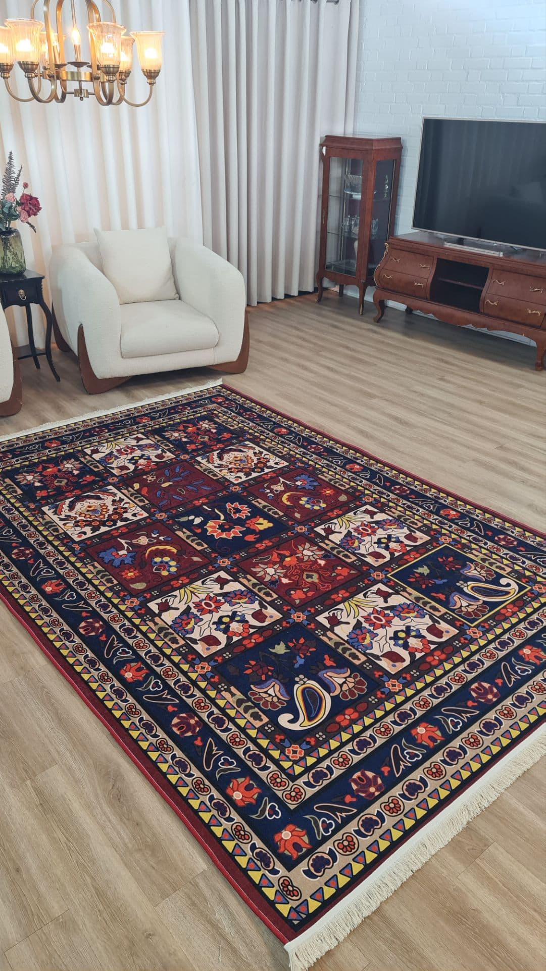 فرشینه مخمل طرح ابریشم خشتی ضد لغزش کدA140 — تصویر ۴