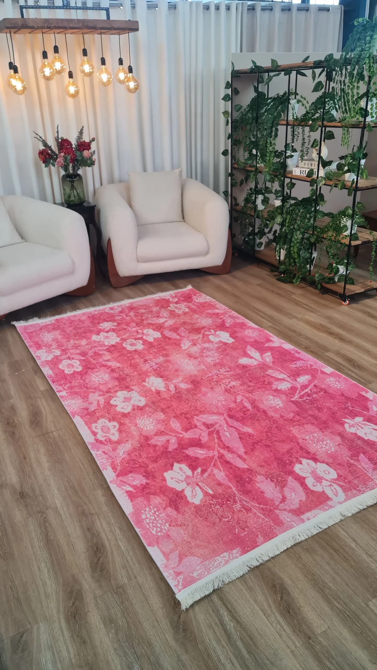 فرشینه صورتی گل دار | جنس رویه مخمل هازان تُرک | نرم و صاف زیره استُپ دار (ضدلغزش) h345 — تصویر ۴
