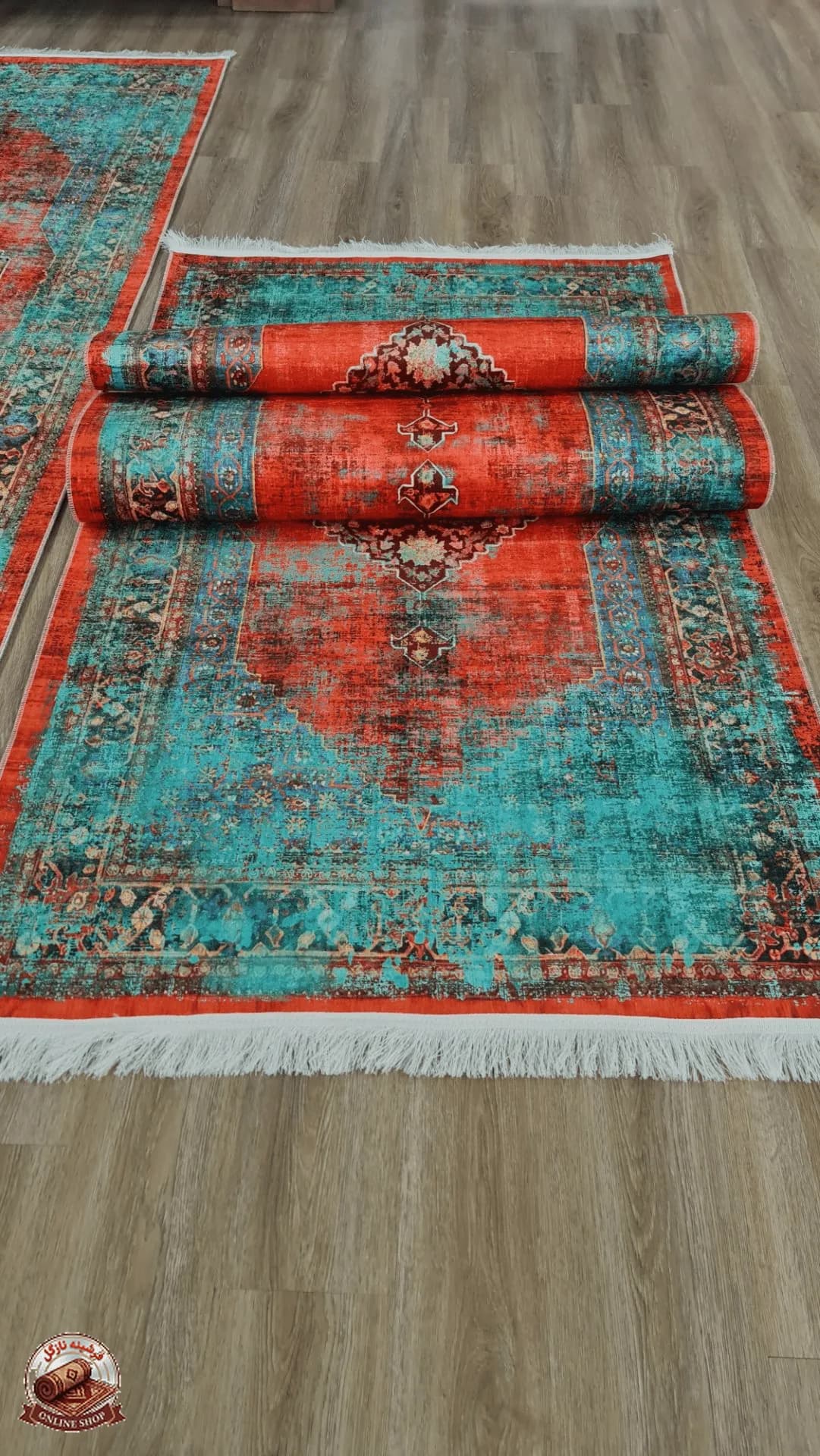 فرشینه سبز مناسب راهرو جنس رویه مخمل هازان تُرک نرم و صاف زیره استُپ دار (ضدلغزش) u459 — تصویر ۴