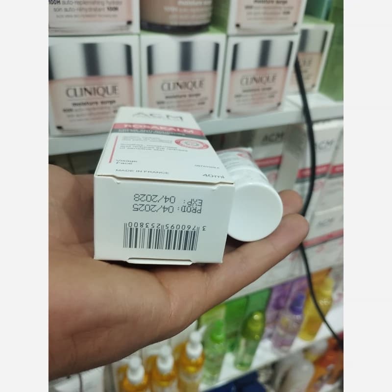 کرم ضد قرمزی ای سی ام مدل ROSAKALM حجم ۴۰ میلی لیتر با عطر گل رز کد 1903 — تصویر ۴